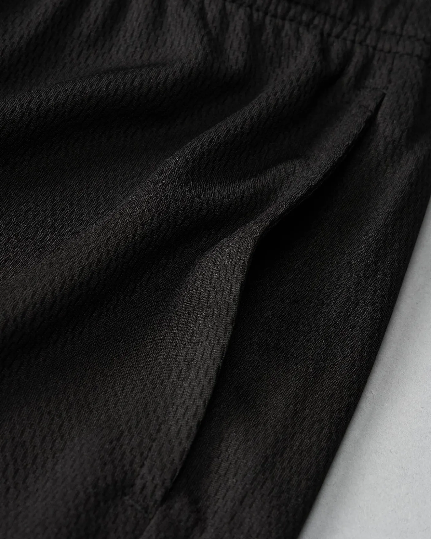 RUDIS 8" Mesh Shorts - Black