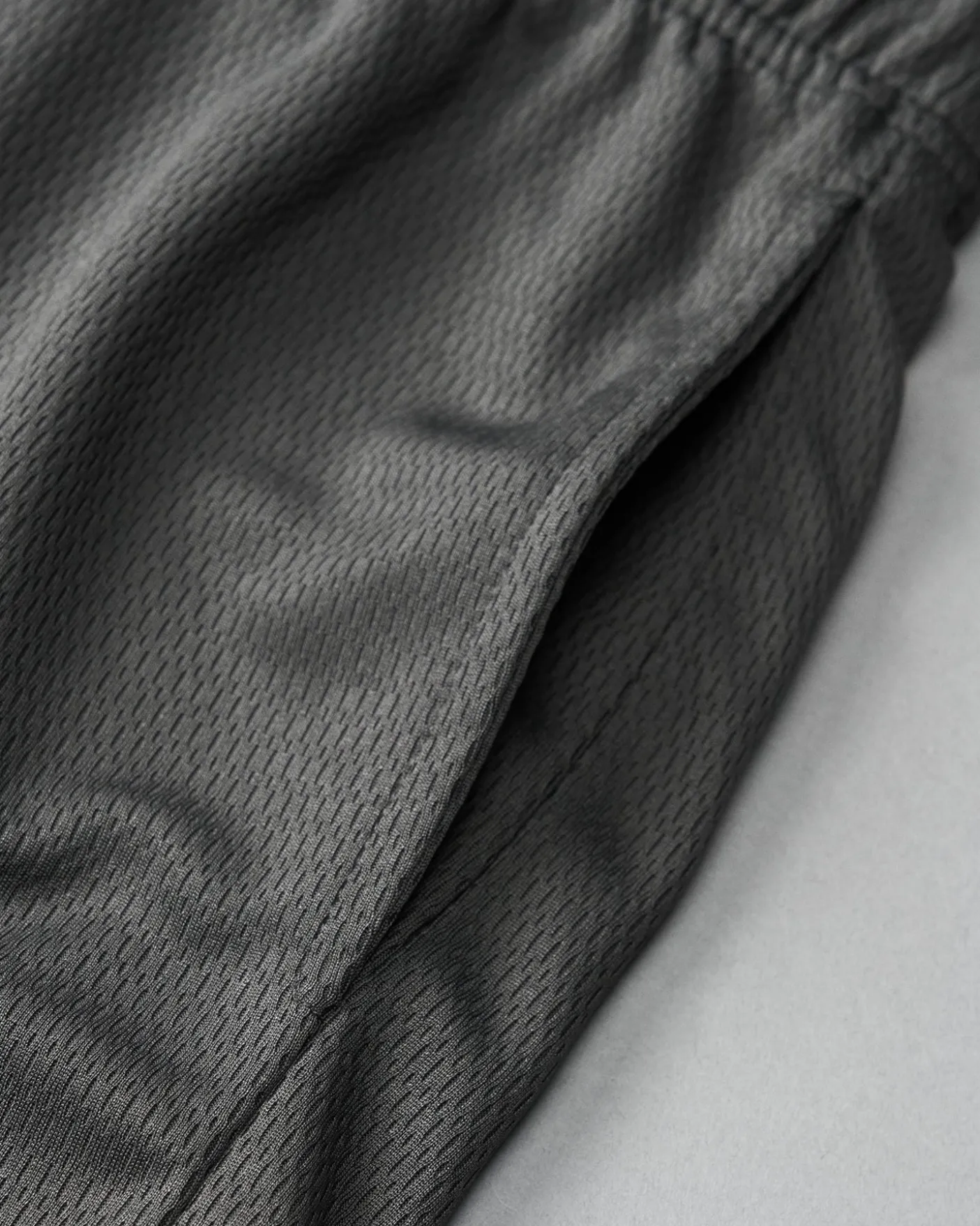 RUDIS 8" Mesh Shorts - Charcoal